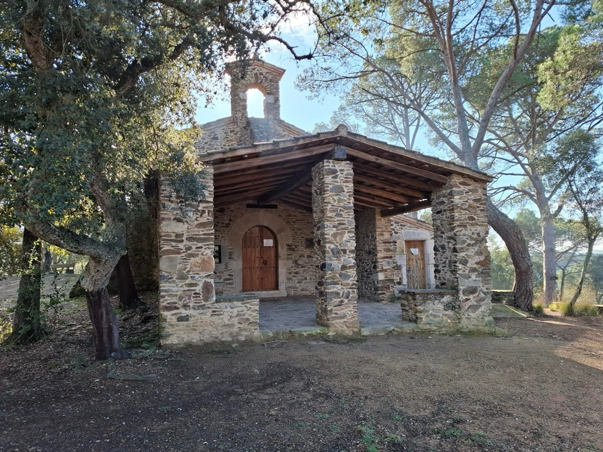 A stone hermitage in the Gavarres woods along the Traka 100 course
